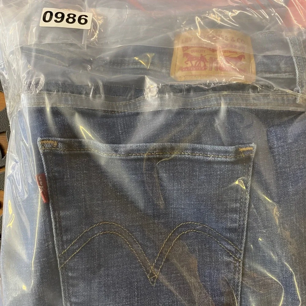 Levi Strauss Classic Bootcut Jeans Women 16S Blue Mid Rise Stretch (33.5x30)